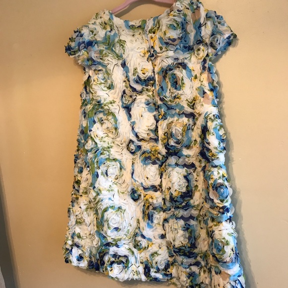 - Pippa and Julia Dress with floral design - Picture 4 of 7